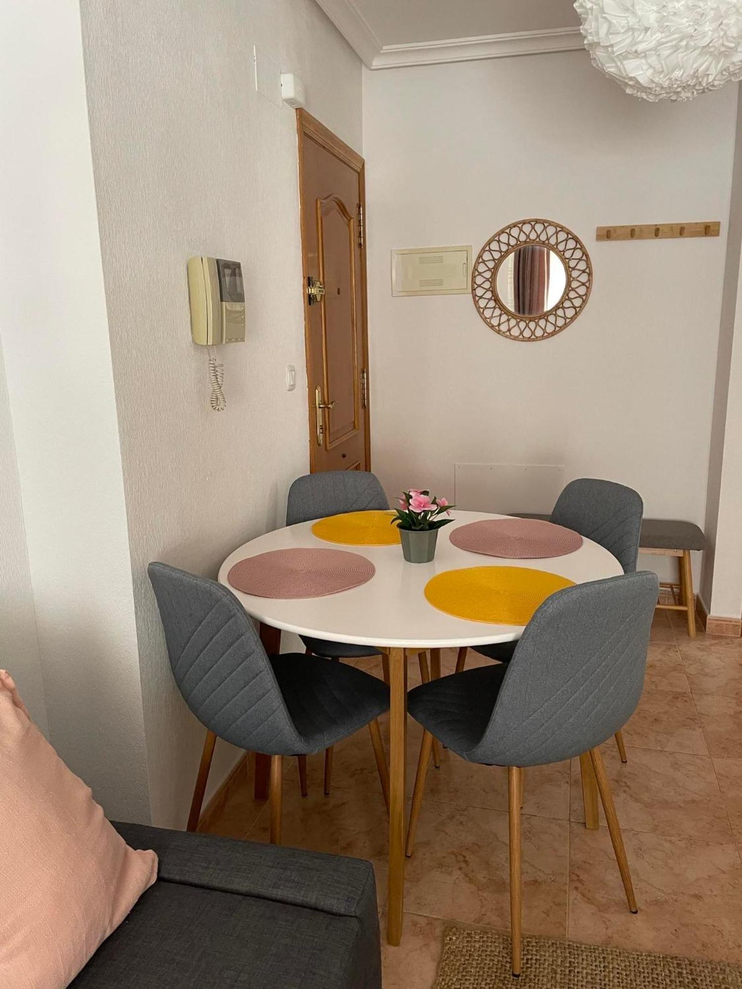 Charming Apartment 500M To Cura Beach Torrevieja Exterior photo